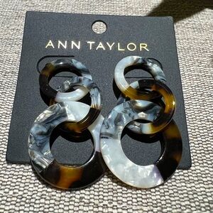 Ann Taylor Faux Tortoise Link Drop Earrings
